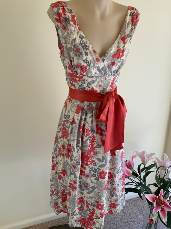 Silk 1950s Inspired Dress. Elegant Floral Vintage… - image 10