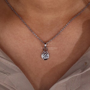 0.50 - 1.50 CT Round Lab Grown Diamond Pendant, Diamond Wedding Pendant, Charm Pendant for Her, Solitaire Pendant, Anniversary/Birthday Gift