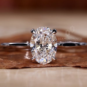 oval diamond engagement ring