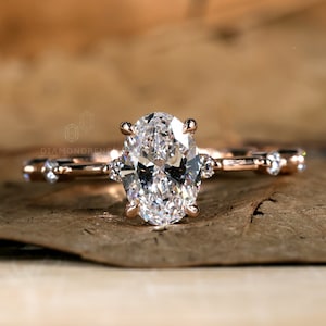 1.01 CT Oval Diamond Engagement Ring for Women E F VS Lab Created