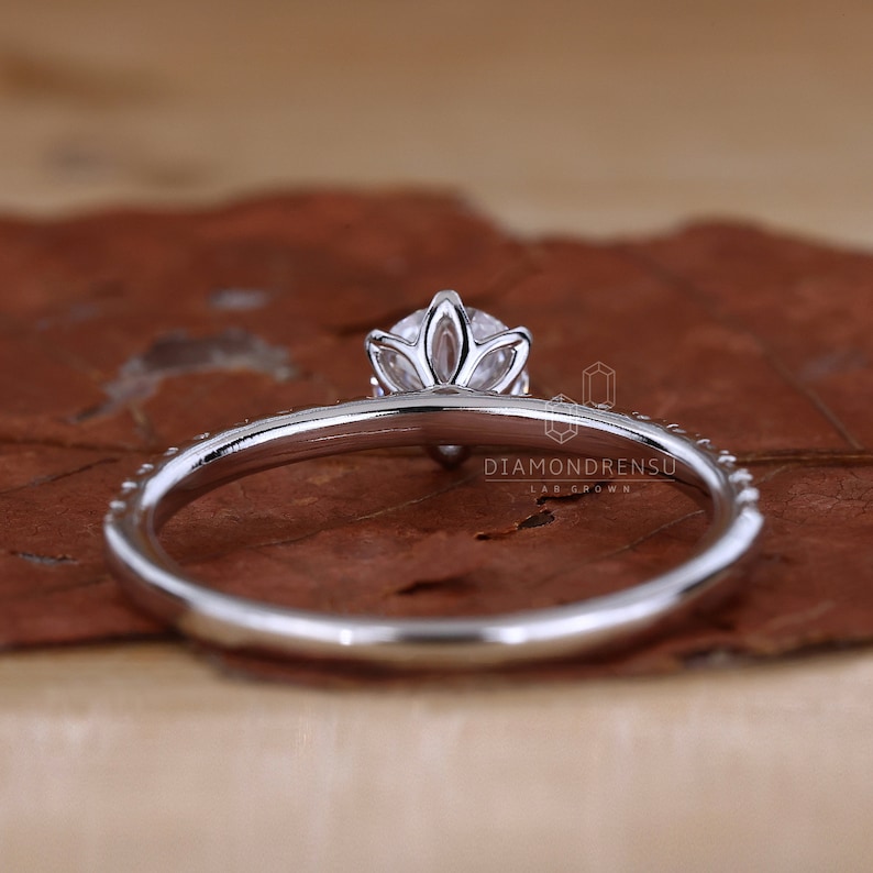 IGI Certified Lab Grown Diamond Brilliance - Macro Shot