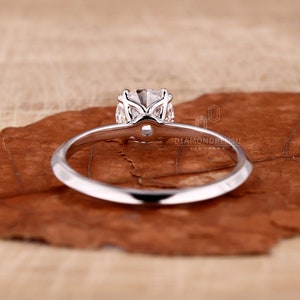round lab created diamond ring