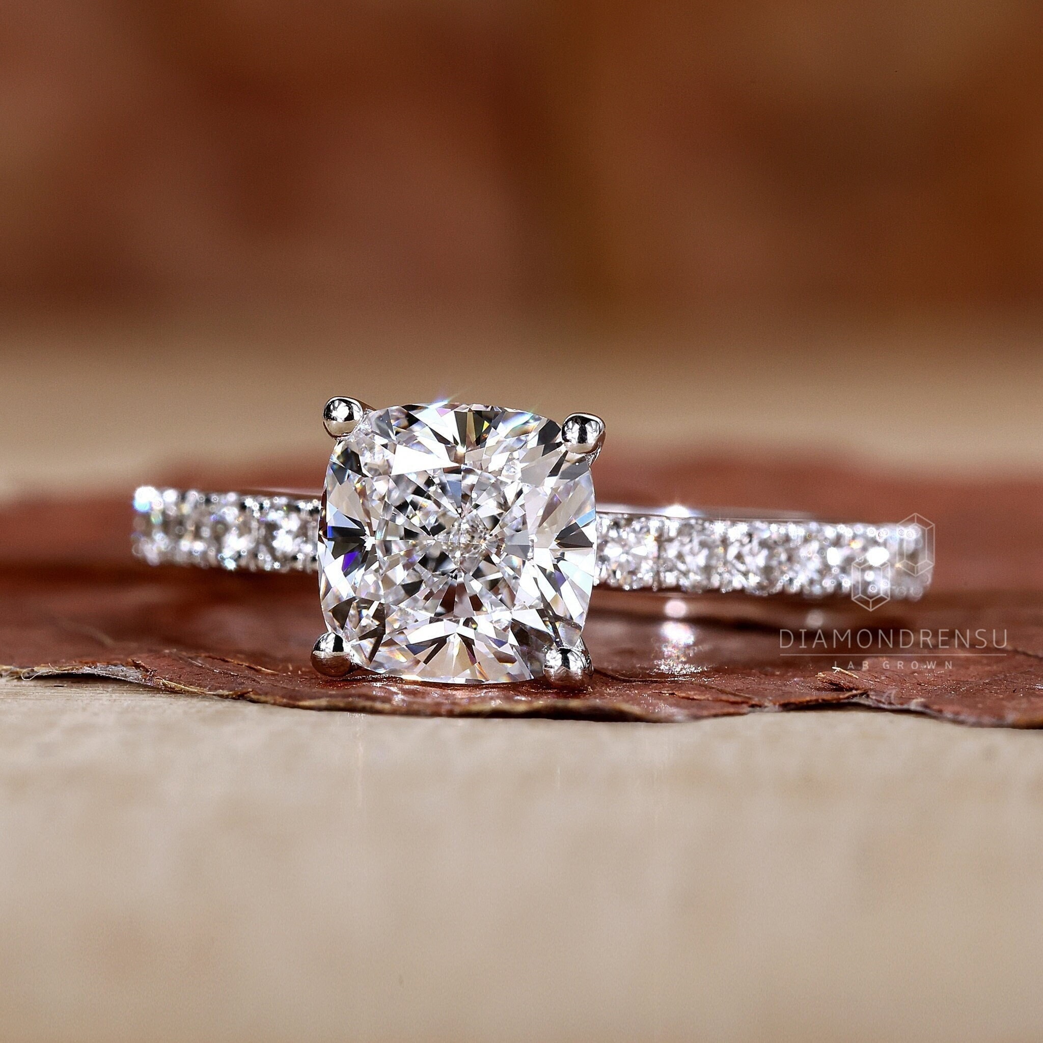 Anillo de compromiso con corte cojín para mujer, anillo de boda pavé,  diamante de laboratorio certificado, anillo de diamante cuadrado, anillo de  promesa para ella, anillo de regalo - Etsy México, image size:2048x2048