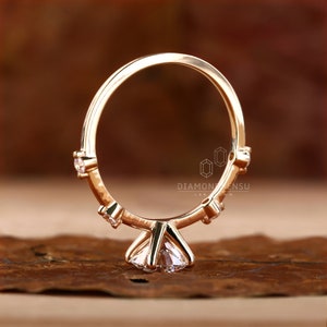 round lab grown diamond ring