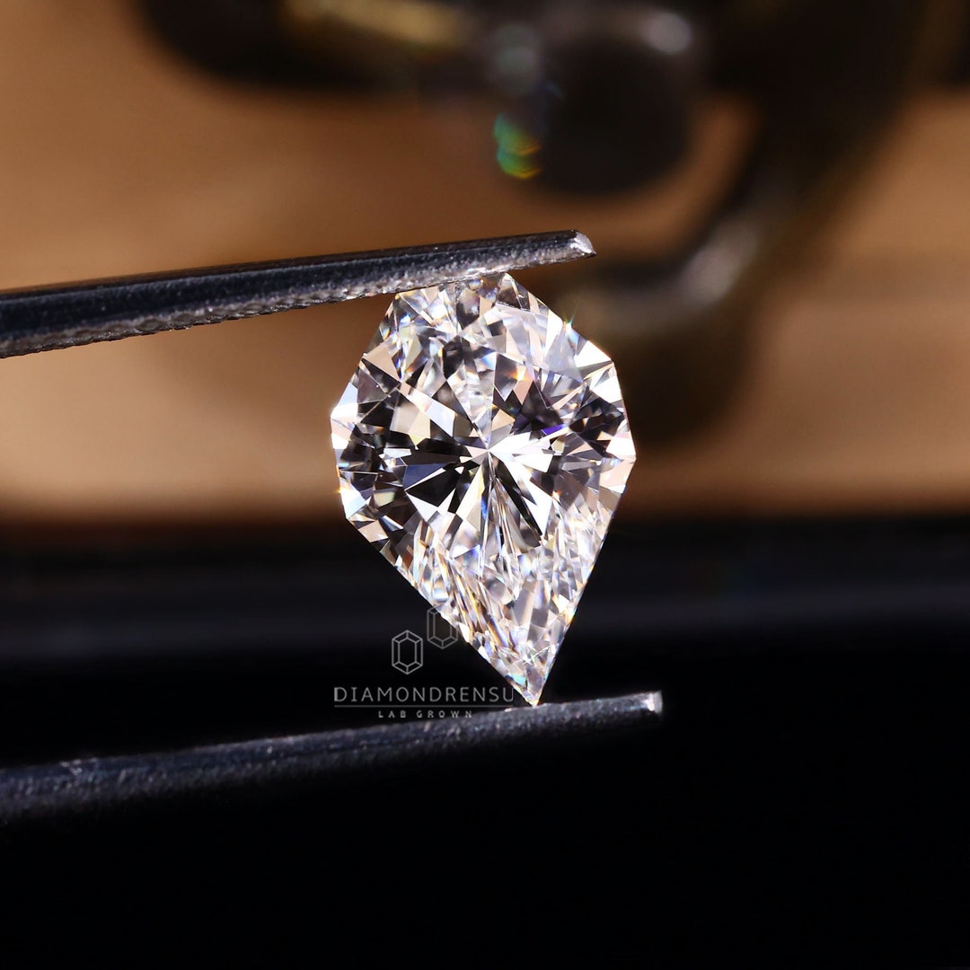 Antique Cut Lab Grown Diamond for Custom Engagement Ring, 1.70 CT Spear ...
