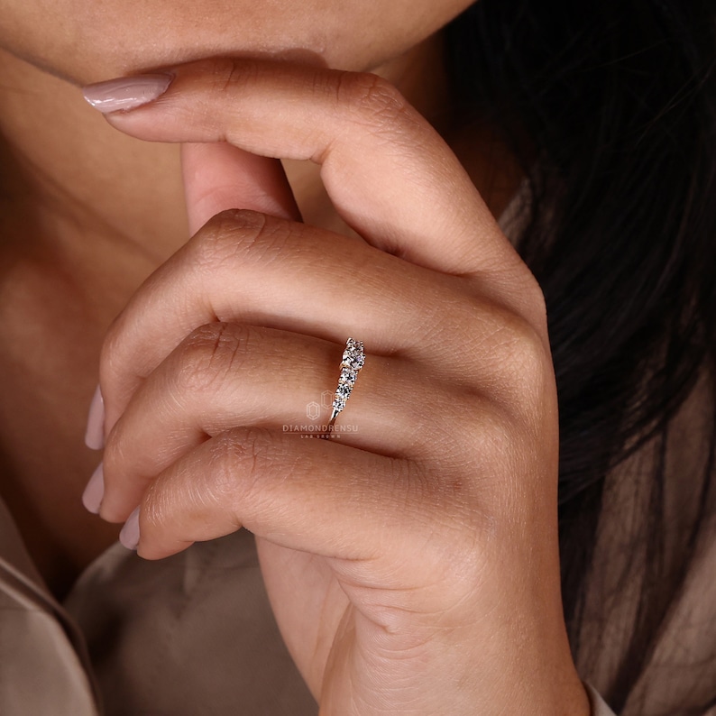 round lab created diamond band