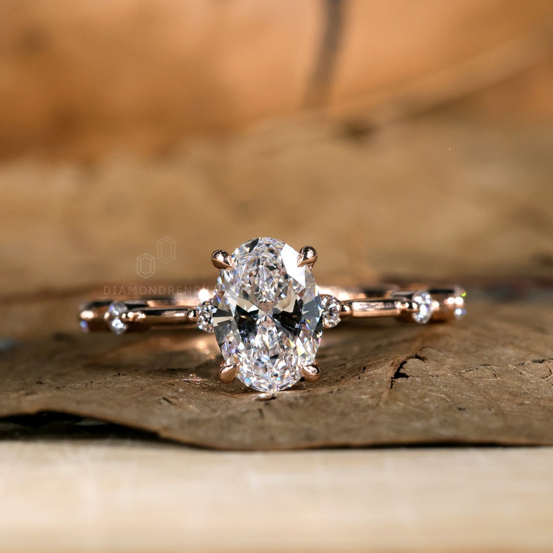 Women's diamond engagement rings hotsell