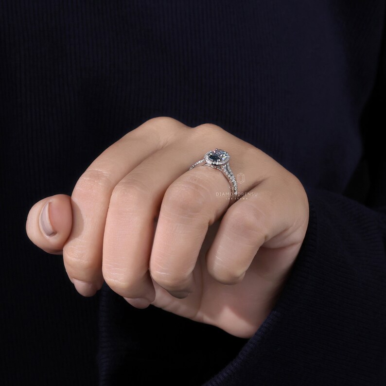 oval diamond wedding ring
