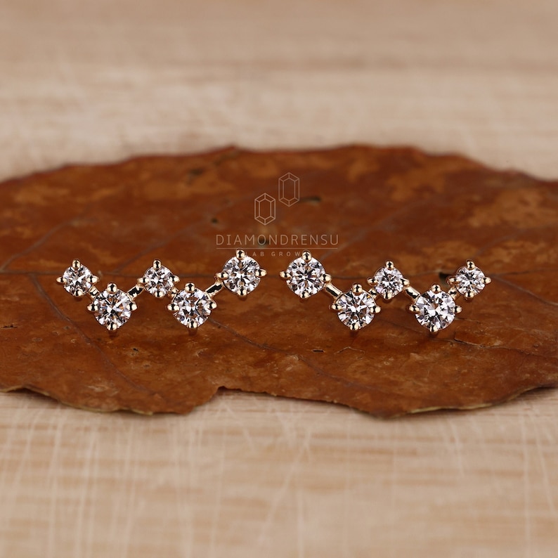 round diamond earrings