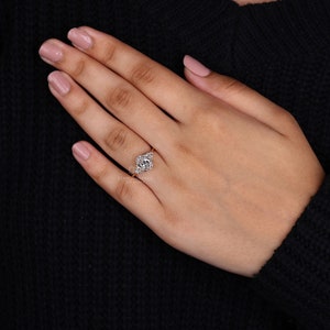 diamond engagement ring
