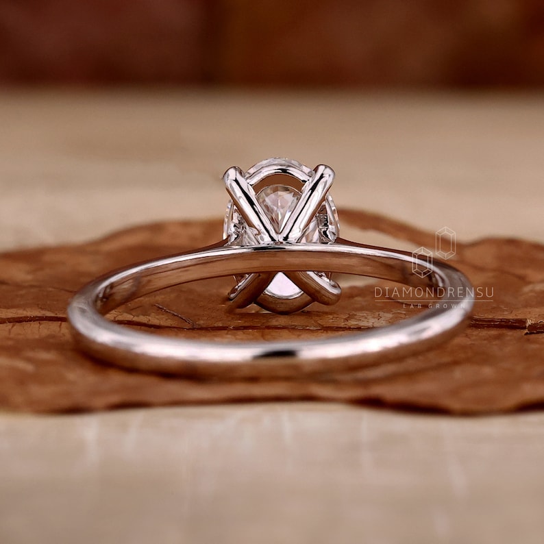 oval diamond solitaire ring