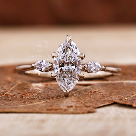 Comprar Anillo De Compromiso Carcason En Corte Marquesa 0.2 Quilates 14k Oro Blanco Diamante Cultivado En Laboratorio