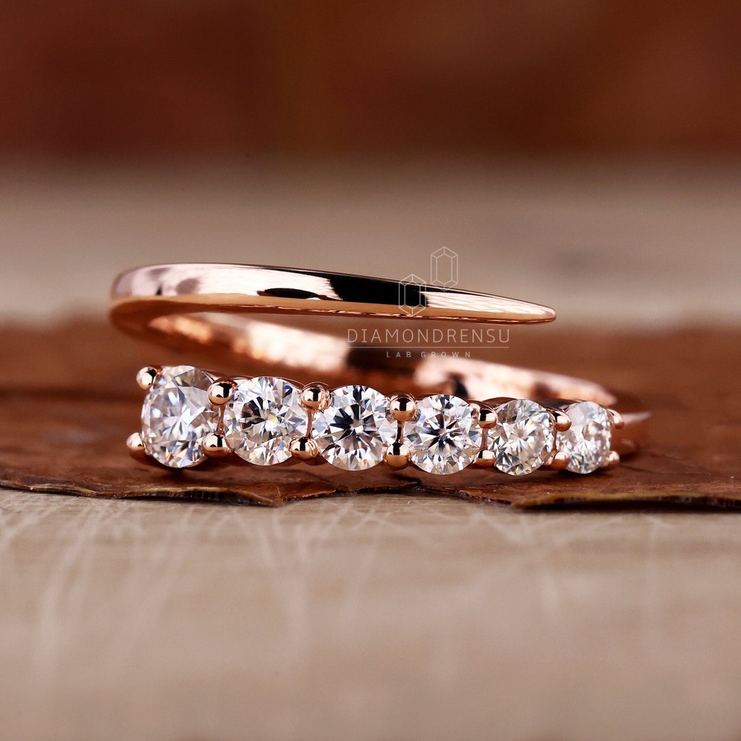 Round Lab Grown Diamond Wedding Ring, Six Round Diamond Ring for Women