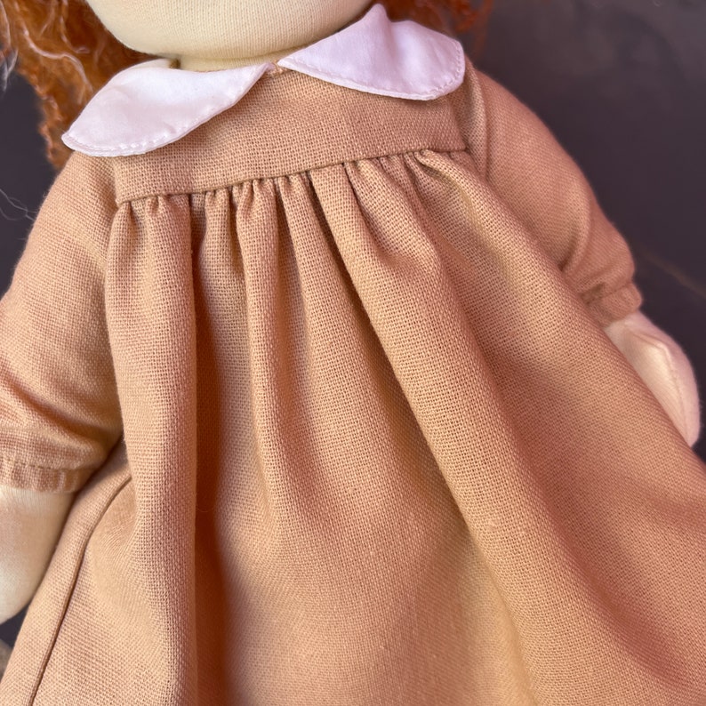 Poupée Waldorf Cadeau d'anniversaire fait main pour les enfants et les collectionneurs, poupée en peluche personnalisée en coton avec boîte exquise image 9