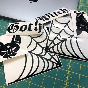 Gothic Aufkleber, Laptop Aufkleber, Auto Aufkleber, Halloween Aufkleber, Witchy Aufkleber, Fledermaus, Katze, Spinnennetze, Süßes oder Saures, Laptop Aufkleber