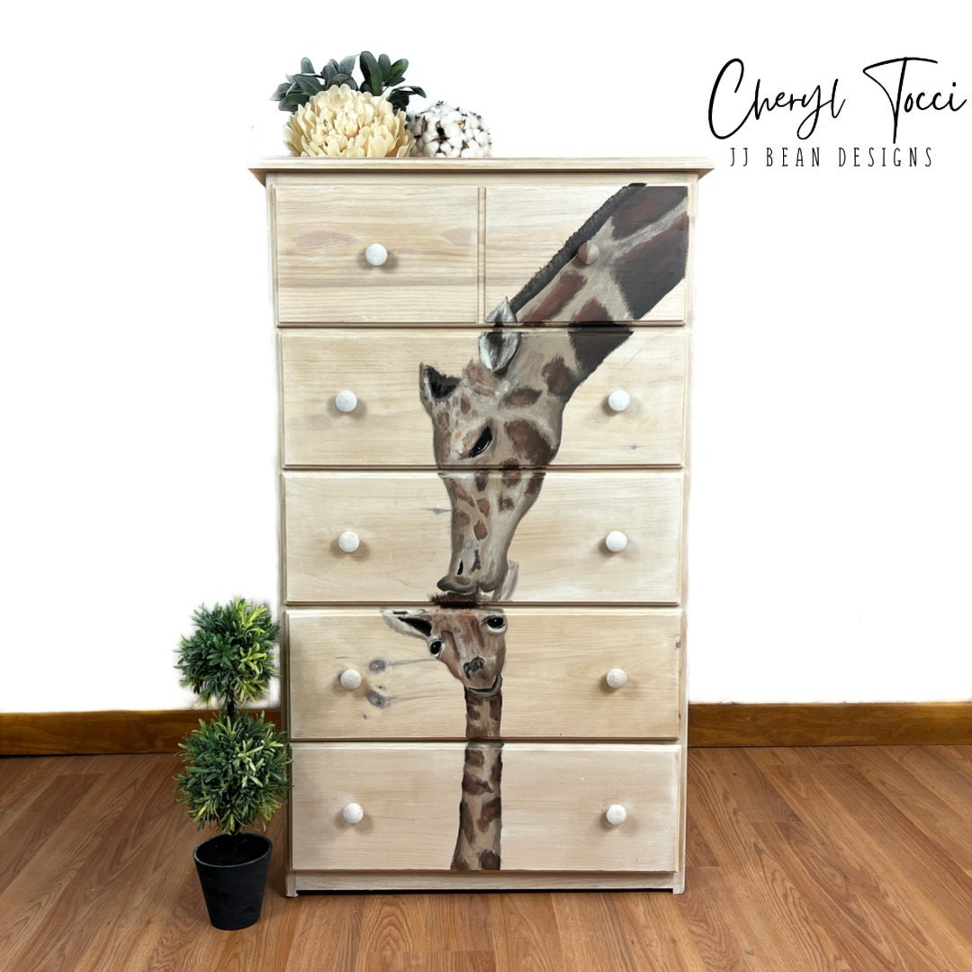 piek Mevrouw kust Custom Hand Painted Dresser Giraffe Bureau White Wash Wood - Etsy