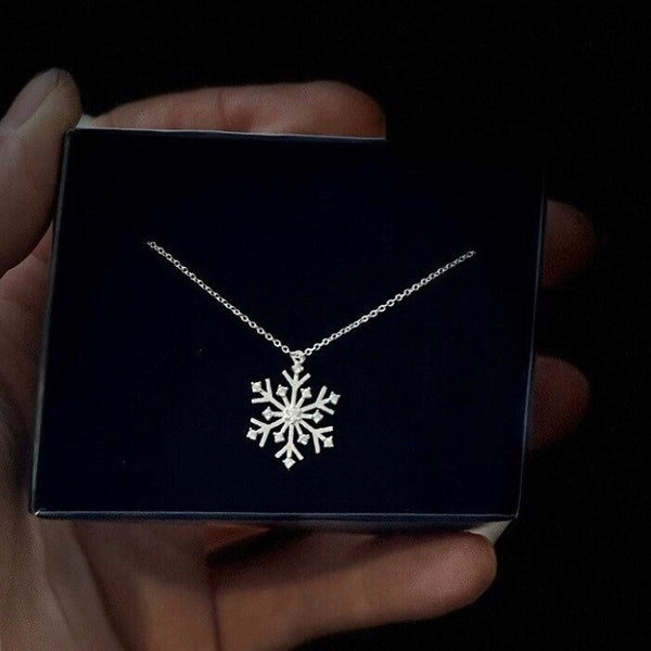 925 Silver Snowflake Necklace, Minimalist Winter Pendant Necklace, Minimalist  Mother's Day Gift for Her, Mother's Day, Handmade Jewelry