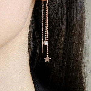 Srebrne kolczyki z nawlekaczem Starburst Threader, z łańcuszkiem