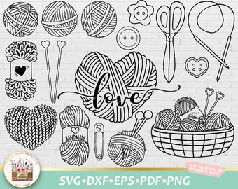 Può includere: Design in bianco e nero di arte di linea con gomitoli di lana, ferri da maglia, forbici e un cuore con la parola "love" all'interno. Il design è perfetto per progetti di artigianato e include il testo "SVG - DXF - EPS - PDF - PNG".