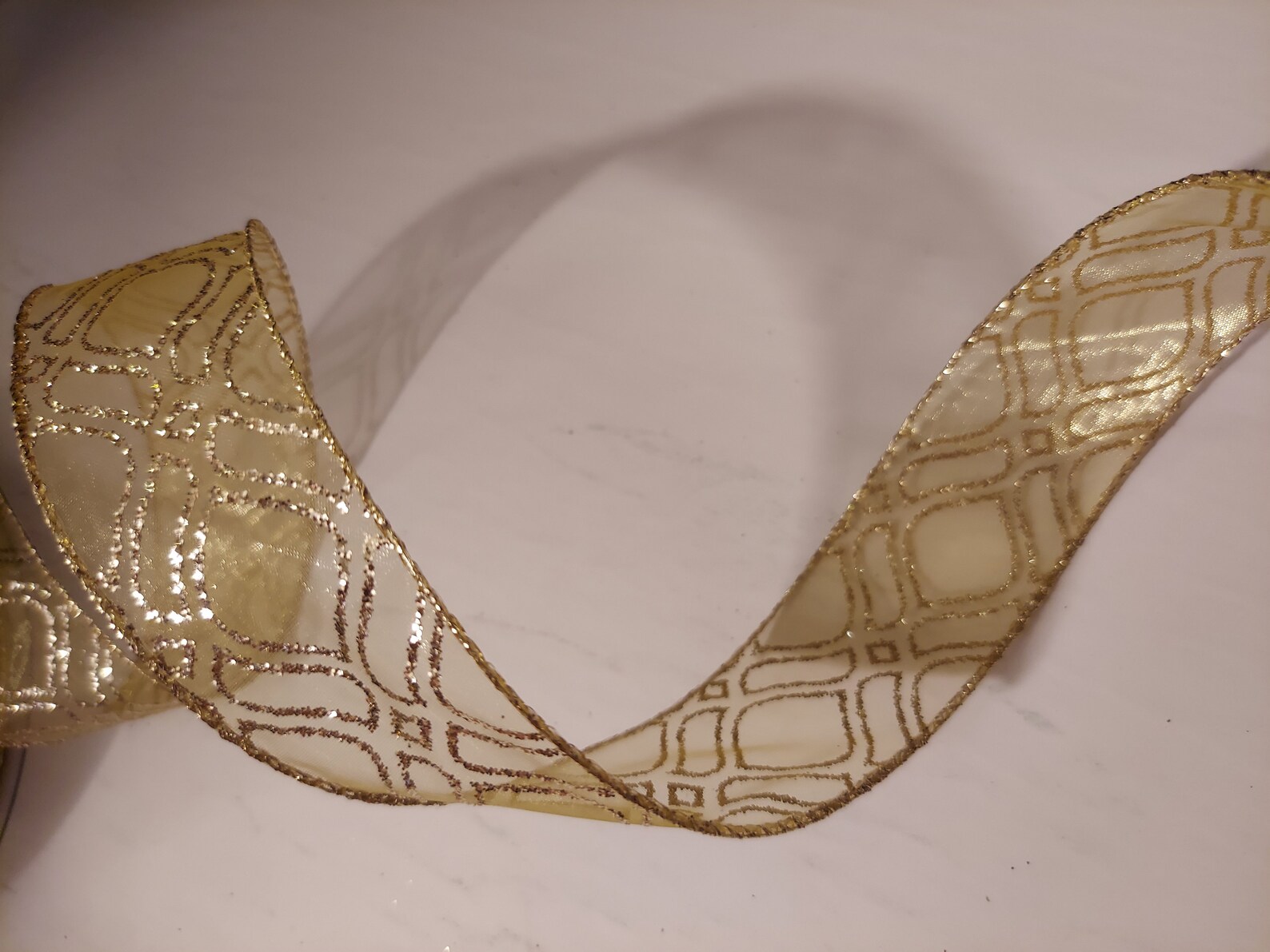 Wired Ribbon Gold Glitter on a Gold background | Etsy