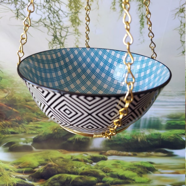 Hanging Bird Feeder, Ceramic Bowl, Macramé Hoop, Bird Lover Gift, Gift for Mom, Gift for Dad, Housewarming Gift