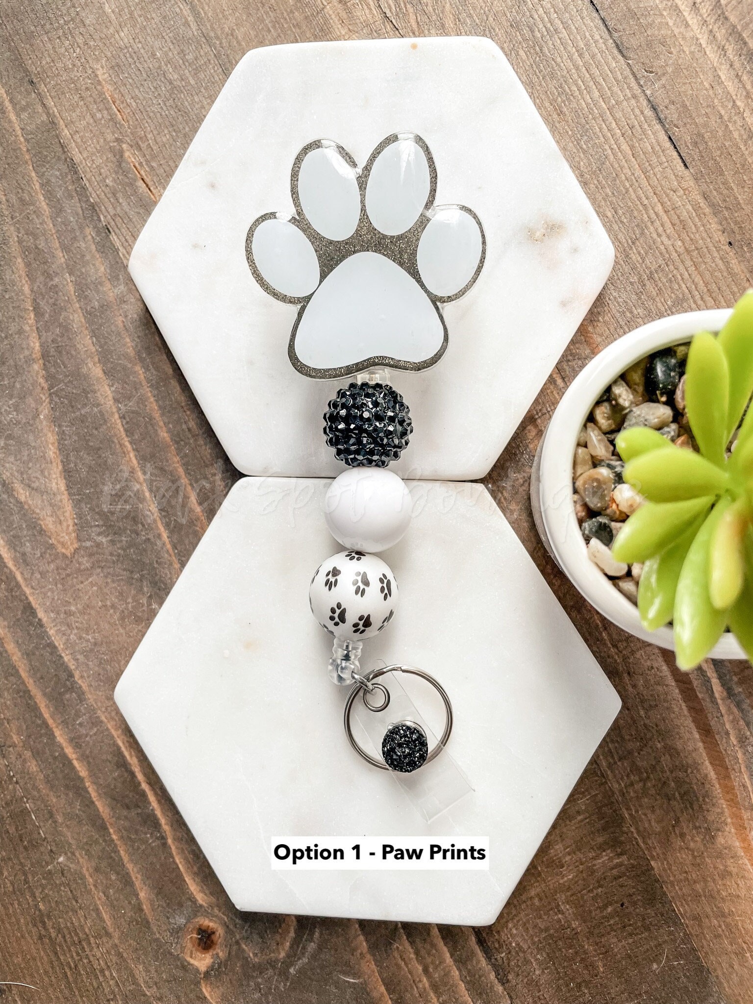 Paw Print Badge Reel, Retractable Badge Reel, Nurse ID Holder, Gift for Vet  Tech, Leopard Badge Holder, Cute Badge, Glitter Nurse Badge Reel 