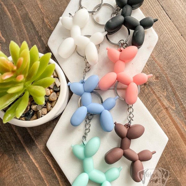 Balloon Dog Keychain | Balloon Dog | Balloon Animal | Animal Party Favor | Dog Keychain | Dog Mom Keychain | Dog Dad Keychain | Balloon Dog