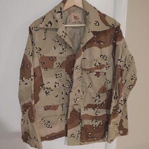 Vintage 1990 USGI Desert Storm Bdu jacket: 6-Color Chocolate Chip Camo shirt size small regular