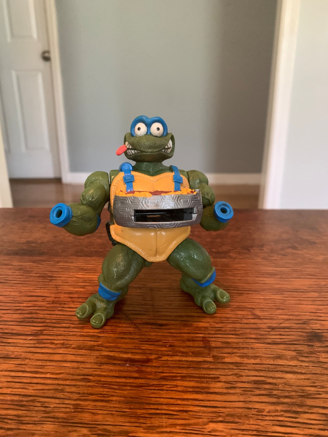 1993 Teenage Mutant Ninja Turtle Leo Pizza Shooter for Part or