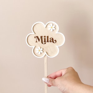 Daisy wand | Personlized wood wand | First birthday | Nursery gift decor | Baby Photo Prop | Basket Tag