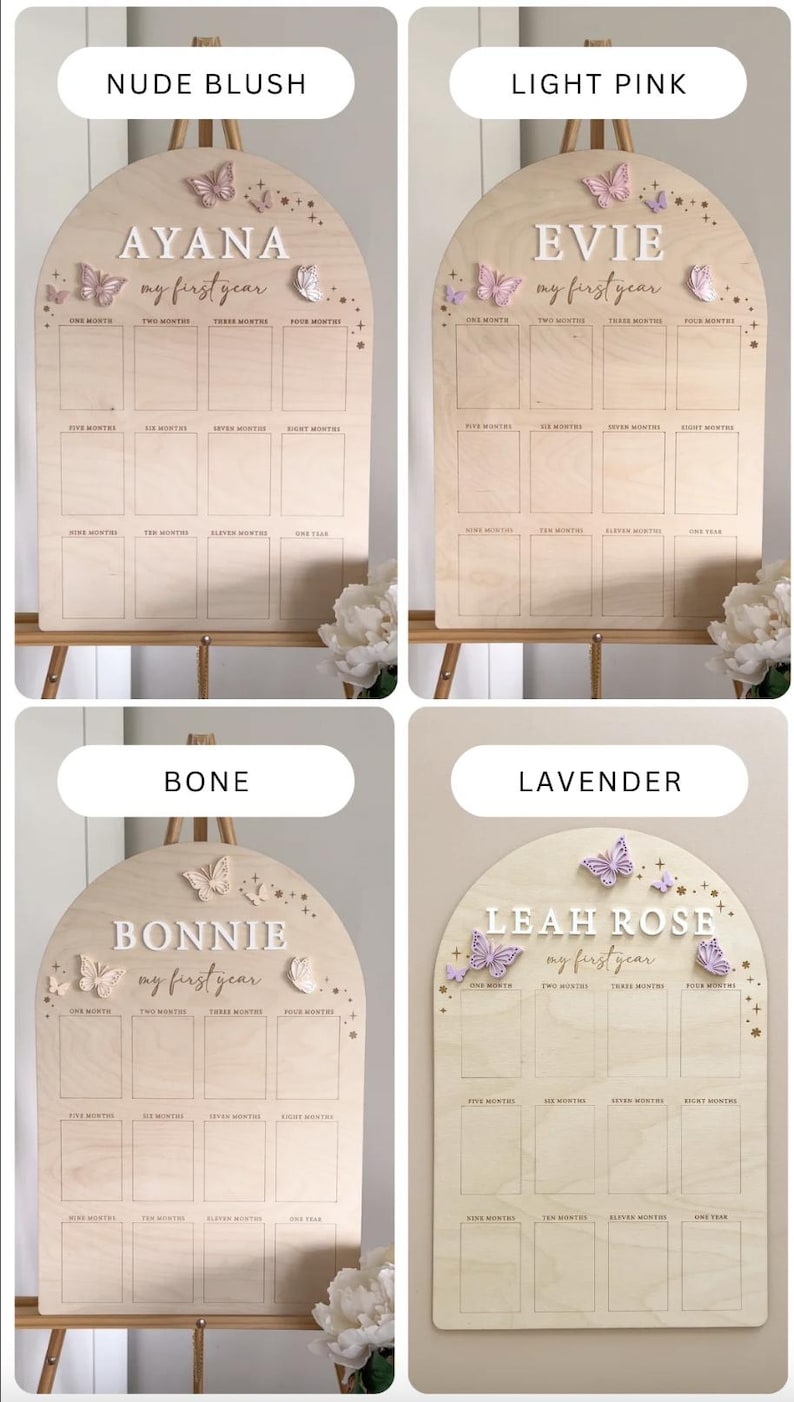 Puede incluir: Cuatro tablas de crecimiento de madera con un tema de mariposa. Cada tabla tiene un fondo de color diferente: nude blush, rosa claro, hueso y lavanda. Las tablas est&aacute;n decoradas con mariposas y estrellas. Las tablas est&aacute;n etiquetadas con los nombres "Ayana", "Evie", "Bonnie" y "Leah Rose". Cada tabla tiene un espacio para una foto para cada mes del primer a&ntilde;o del beb&eacute;.