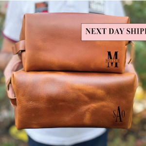Personalized Leather Dopp Kit,Gift for Him,Men Customized,Groomsmen Gift,Toiletry Bag,Monogrammed Mens Toiletry Bag,Dad Gift, Best gift,Xmas