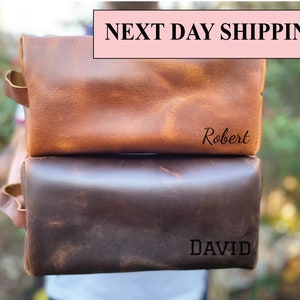 Personalized Leather,Toiletry Bag, Men&#39;s Travel Dopp Kit, Best Gift for Groomsmen, Gift for Husband, Birthday, Gift for him, Valentine&#39;s day