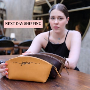 Leather Makeup Bag, Personalized Women's Bridesmaid Gift, Girlfriend Makeup Bag, Custom Women's Toiletry Bag