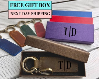 Personalized Leather Keychain, Customized Keychain, Engraved Leather Keychain, Groomsmen Gift, Christmas Gift, Anniversary Gift, Best Gift