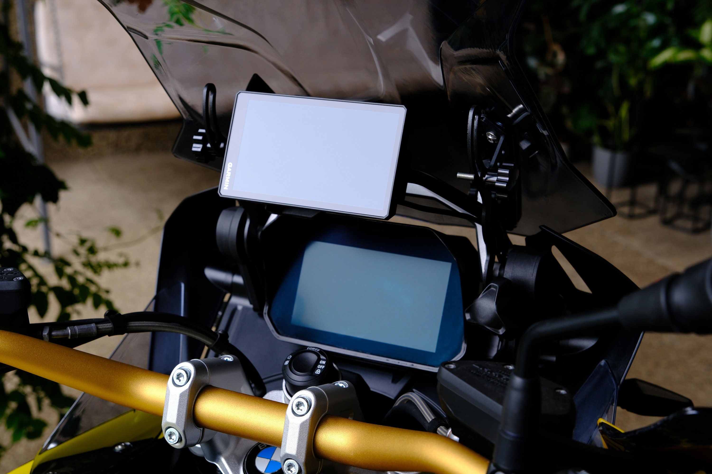 ガーミンZumo XT、XT2、XT3用ロック式BMWナビゲーション準備アダプター 