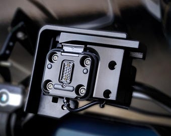 Adaptador de preparación de navegación BMW con cerradura para Garmin Zumo XT y XT 2. ¡Se puede cerrar con la llave original de la motocicleta!