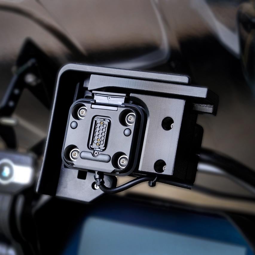 Lockable BMW Navigation Preparation Adapter for Garmin Zumo