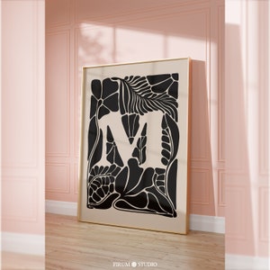 Arte de pared descargable con la letra M, letrero con letras imprimibles en beige y negro, póster con monograma botánico moderno, impresión con la inicial del nombre de la familia / 0753