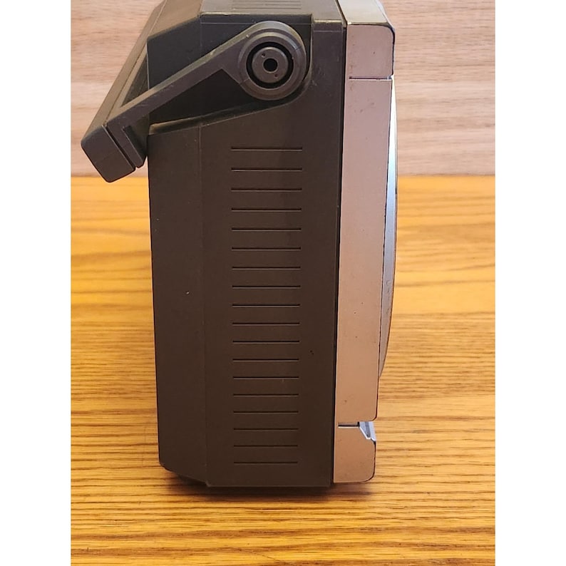 Vintage Emerson PM3910 AM FM Weatherband Portable Radio image 4