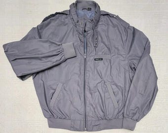 Giacca bomber grigia da uomo Members Only con logo, cerniera, polsini a coste, taglia 42, stile vintage