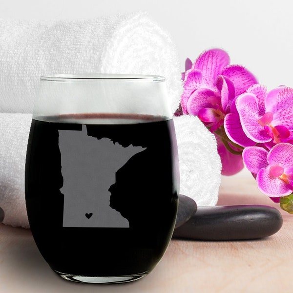 Personalized Minnesota State Wine Glasses, Minnesota Glass, Minnesota Wine Glass, Minnesota Gift, Minnesota Fan, State Of Minnesota