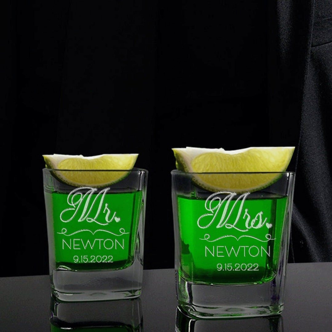 Mr. & Mrs. Shot Glasses, Wedding Shot Glasses, Wedding Favors