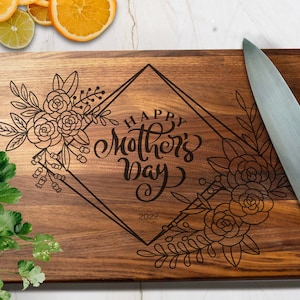 Mother&#39;s Day Cutting Board, Mother&#39;s Day Gift, Personalized Cutting Board, Mother&#39;s Day Gift, Gift for Mother, Gift for Grandma