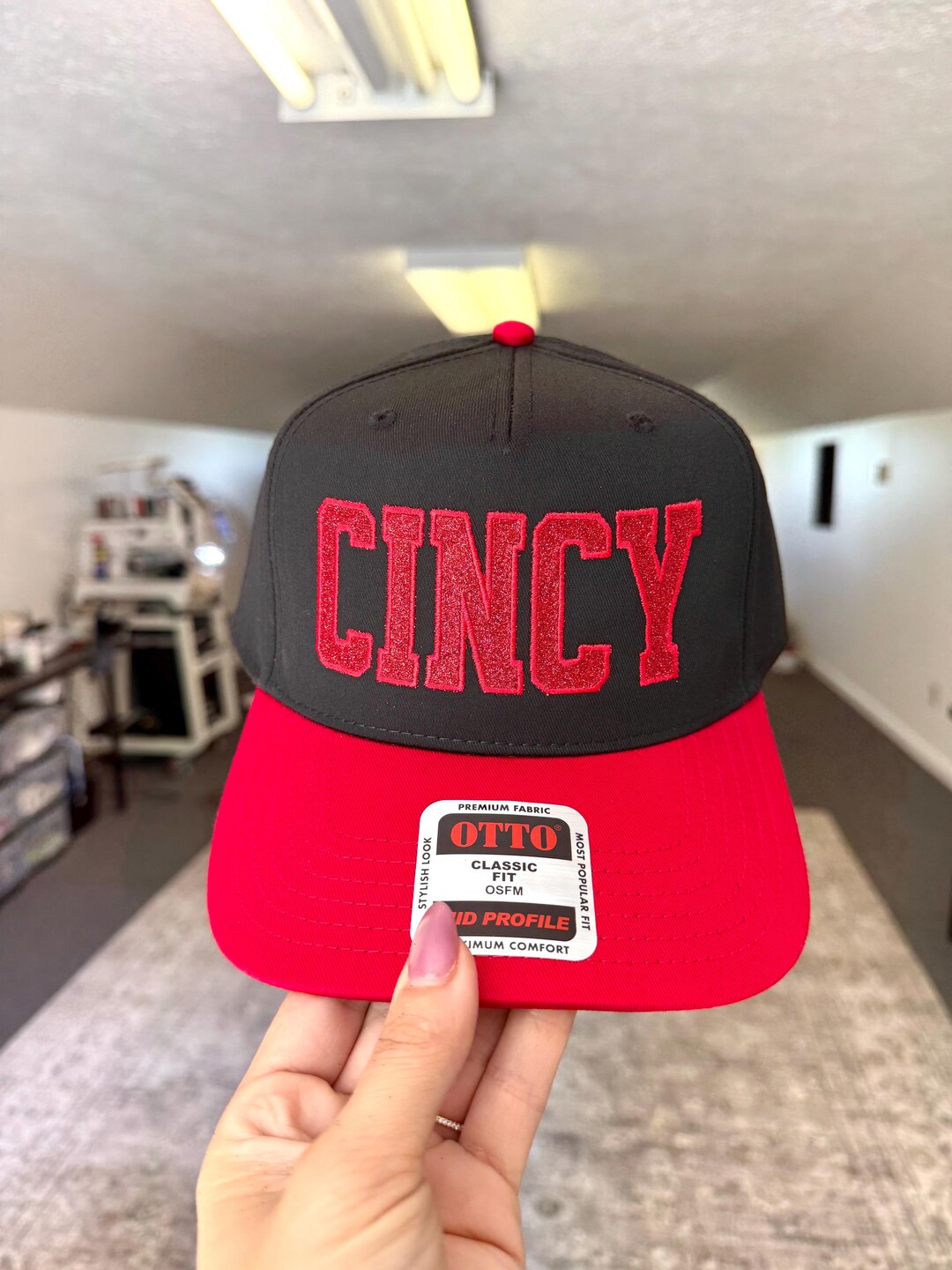GLITTER Cincy Applique Hat | 5 Panel Baseball Hat | Red & Black - Etsy