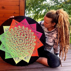 Psychedelic Sun : UV String Art - Psychedelic wall decor
