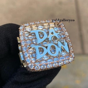 Anillo de hombre con cualquier letra hecho a medida CZ / Diamante moissanita / Anillo de plata de ley 925 / Anillo de hip hop personalizado / Joyería de hip hop / Anillos rosados