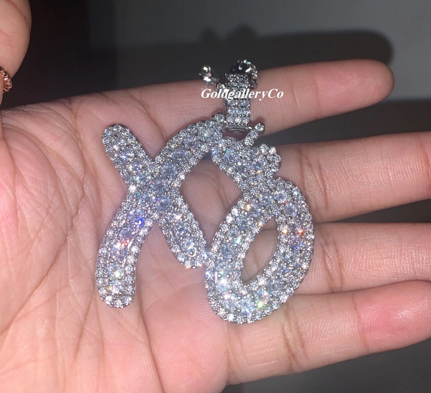 Iced out xo chain sale