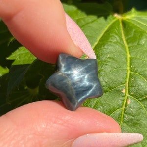 ONE Mini Blue Tiger Eye Star * Crystal Carving