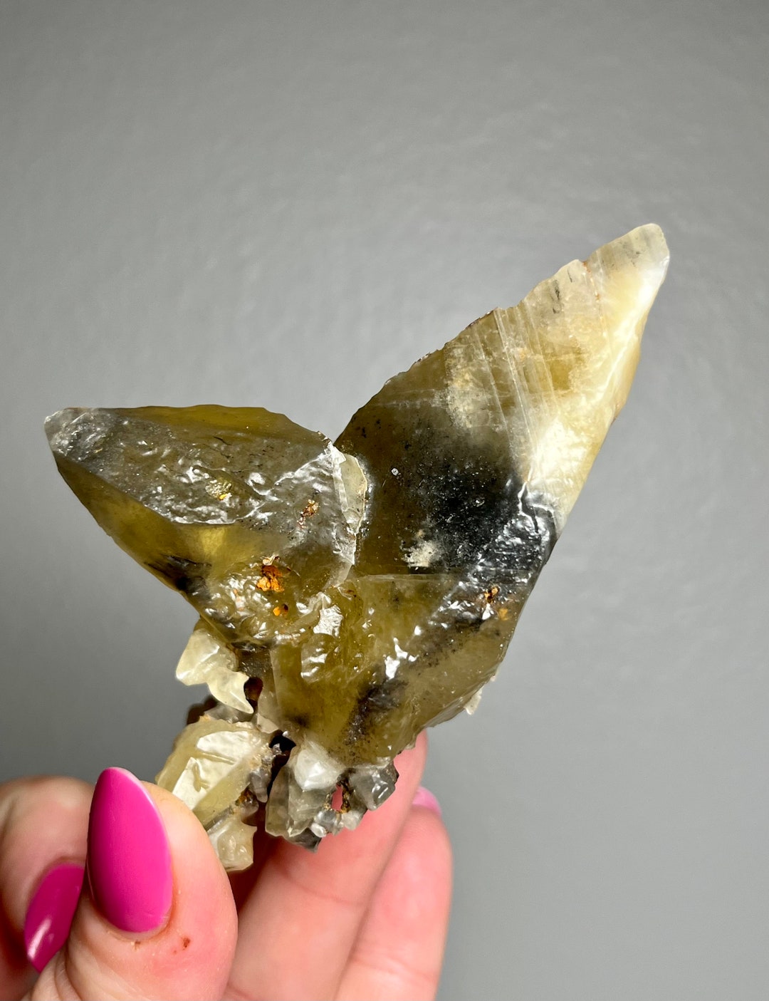 Striking Dogtooth Calcite with Dendritic Inclusions and Sugar Sphalerite